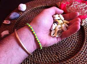 hand with ide orula